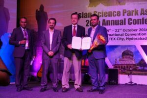 جایزه طلایی انجمن پارک‌های علمی آسیا به شرکت دانش بنیان اصفهانی رسید