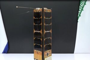 ماهواره فخر1