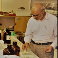 دکتر ابراهيم اسفندياري شاخص