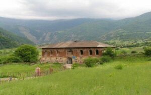 کاخ سردار امجد، یکبنای تاریخی.