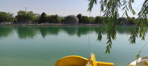 کپر نیم کره ای اقامتگاه کنار دریاچه کاریز