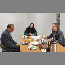 ضبط برنامه رادیویی جاری حیات شاخص