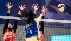 تیم دختران والیبال دانش‌آموزی ایران