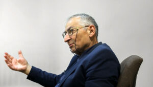 صادق زیباکلام