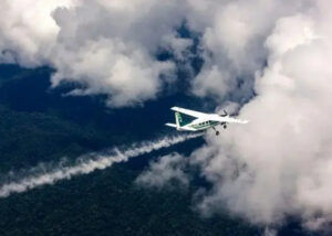 پرواز برای بارورسازی ابرها