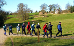 پیاده روی گروهی ورزشی فرح بخش